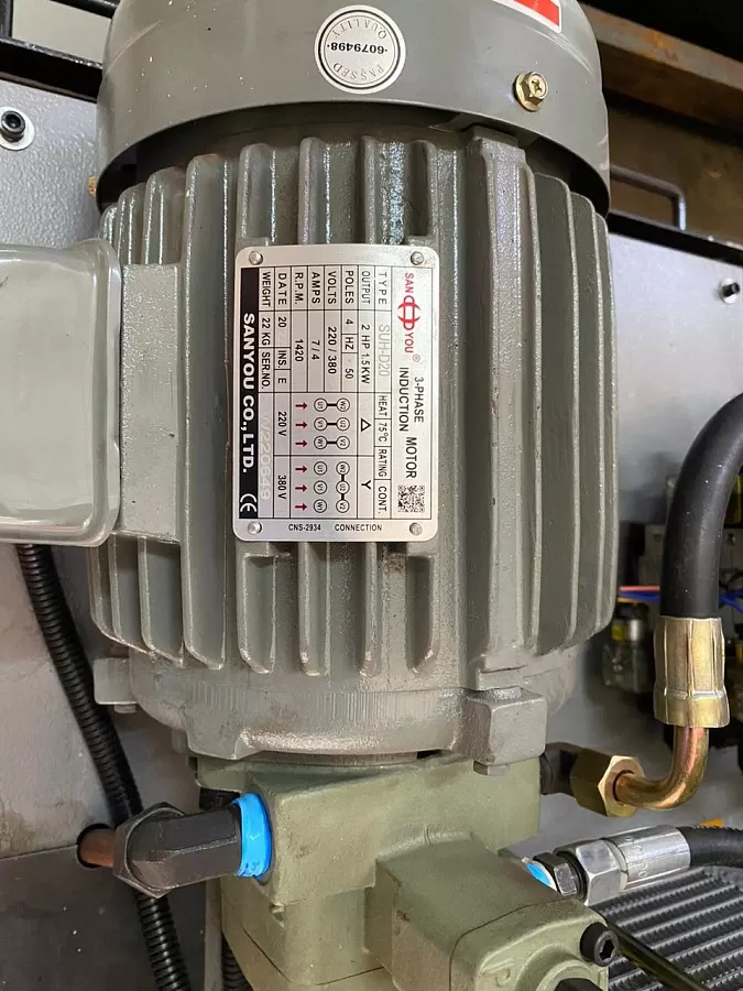 Полуавтоматический ленточнопильный станок Stalex SBS-650