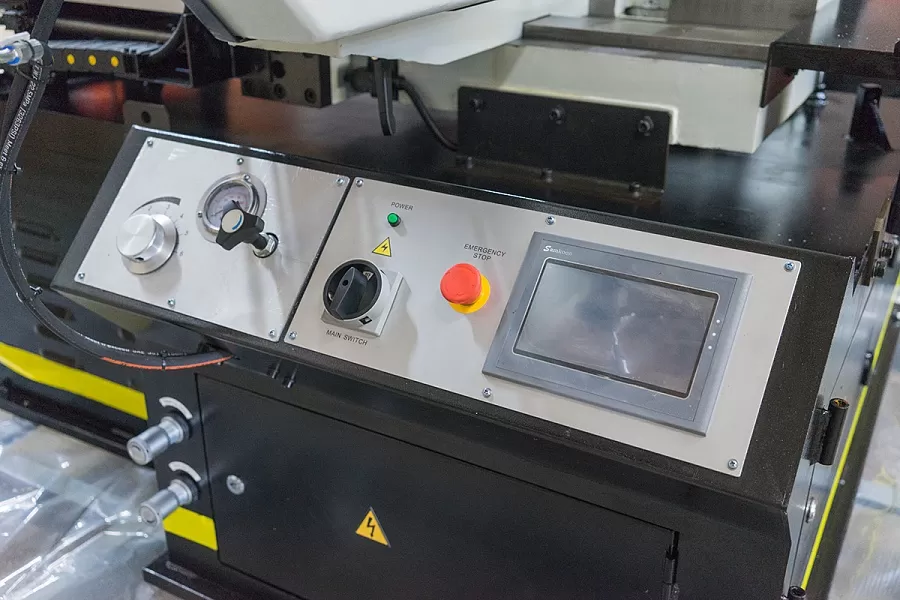 Автоматический ленточнопильный станок Stalex BS-460GBA