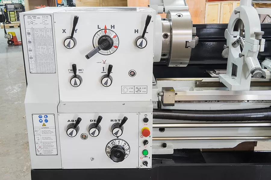 Токарно-винторезный станок STALEX C6251/1000 (Аналог токарного станка 1В625М)